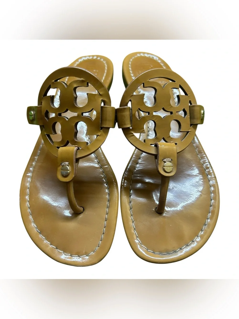 Tory Burch Classic Logo Thong Sandals in Cognac